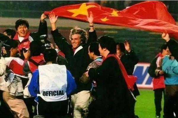 2002世界杯中国队战绩的相关图片